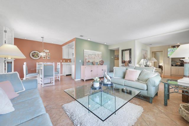 72869 Don Larson Lane Lane, Palm Desert CA: https://media.crmls.org/mediaz/9bb8abba-6151-4fa2-a57d-f3ec5348622a.jpg