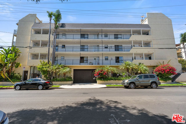 11975 Texas Avenue, Los Angeles CA: https://media.crmls.org/mediaz/9bba2222-1f58-499d-a2a6-5851f5bf13e1.jpg