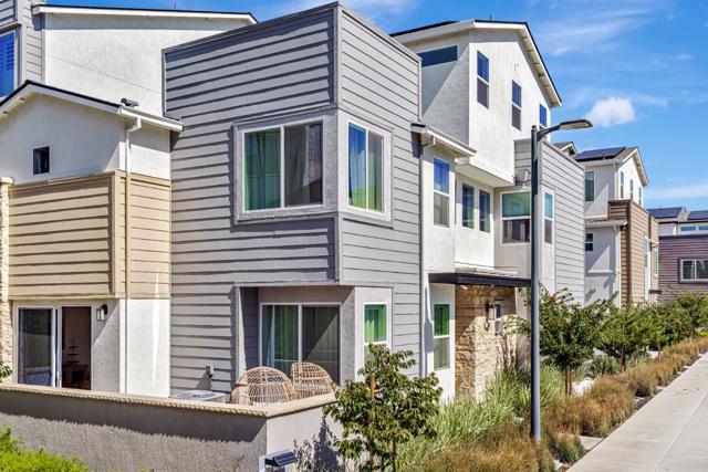 5565 Holly Bay Avenue, Dublin CA: https://media.crmls.org/mediaz/9bba246f-06f1-4330-b837-649ed1160684.jpg