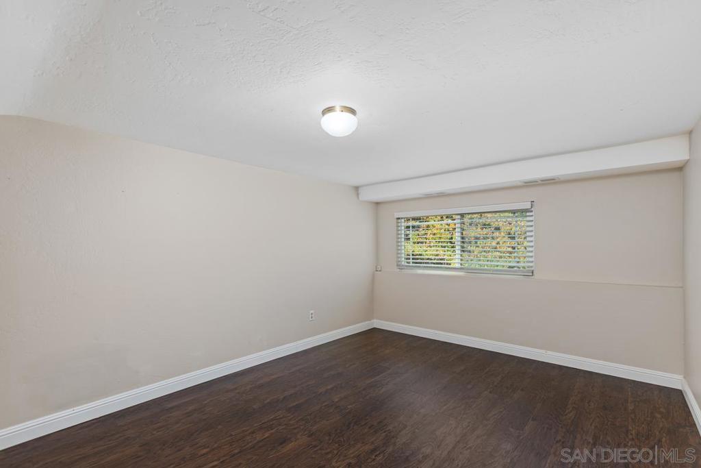 MLS #250026892SD image #42