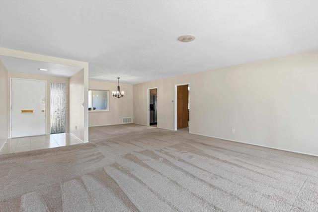 Detail Gallery Image 8 of 52 For 1304 San Julian Dr, San Marcos,  CA 92078 - 3 Beds | 2 Baths