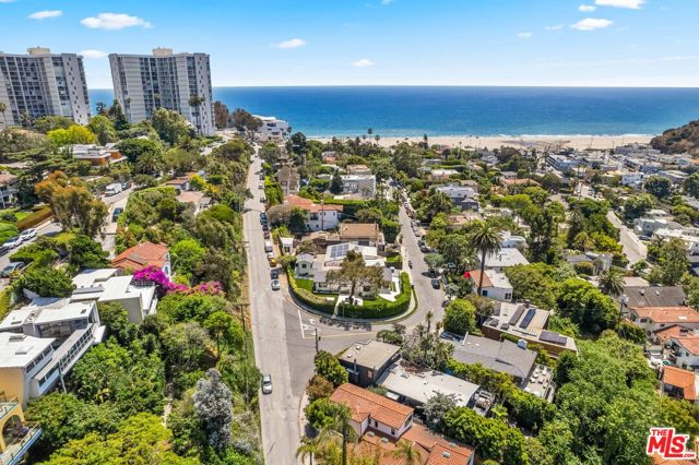 Drew Fenton | 266 Mabery Road Santa Monica CA | MLS: 7395913