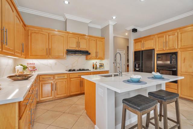 8845 Wine Valley Circle, San Jose CA: https://media.crmls.org/mediaz/9bbc954b-2071-428a-a1eb-5703372f4a77.jpg