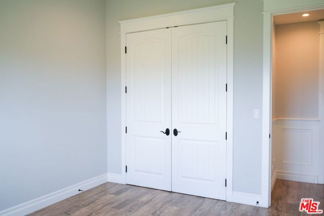 22224 Cass Avenue, Woodland Hills CA: https://media.crmls.org/mediaz/9bbd79aa-2782-4d18-b50a-7c0f45ac0493.jpg