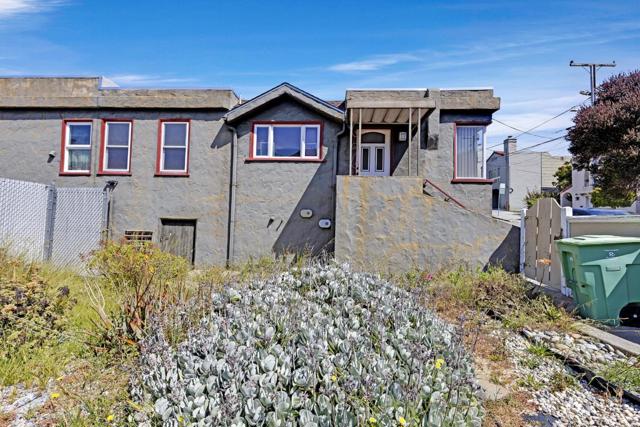 200 Cayuga Avenue, San Francisco CA: https://media.crmls.org/mediaz/9bbd9eac-f25f-4633-a775-fb347c03e3d8.jpg