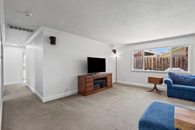 2361 Panoramic Drive, Concord CA: https://media.crmls.org/mediaz/9bbf1b62-3cb1-43ac-a274-613b396703b8.jpg