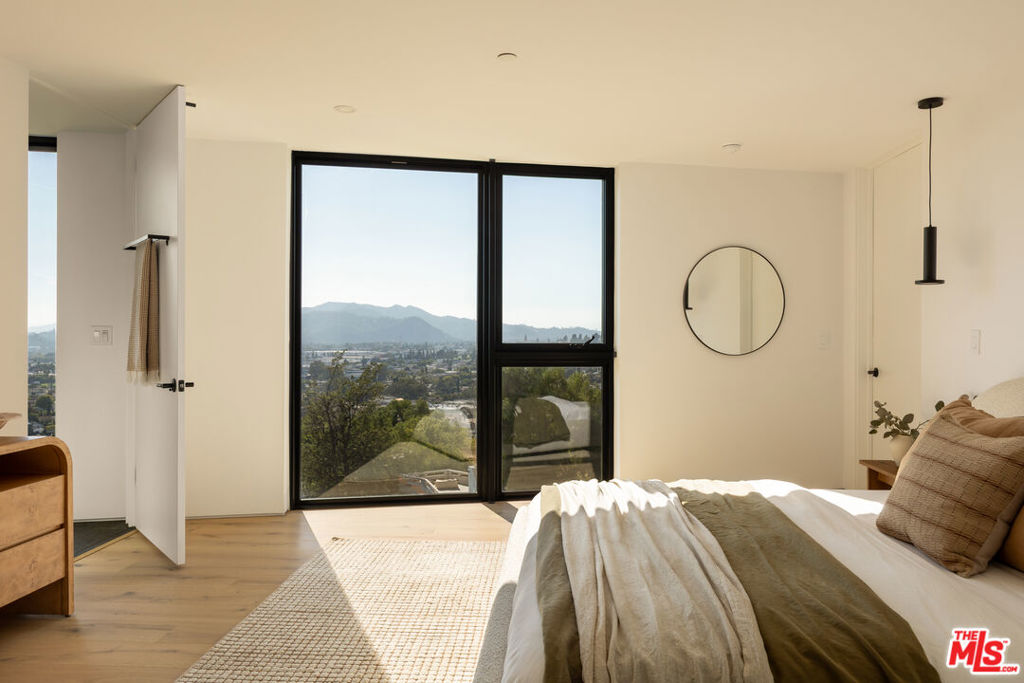 MLS #26859917 image #20