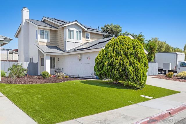 560 Deep Dell Rd, San Diego CA: https://media.crmls.org/mediaz/9bbfc1e9-8a5c-492f-9438-2676a9f00f57.jpg