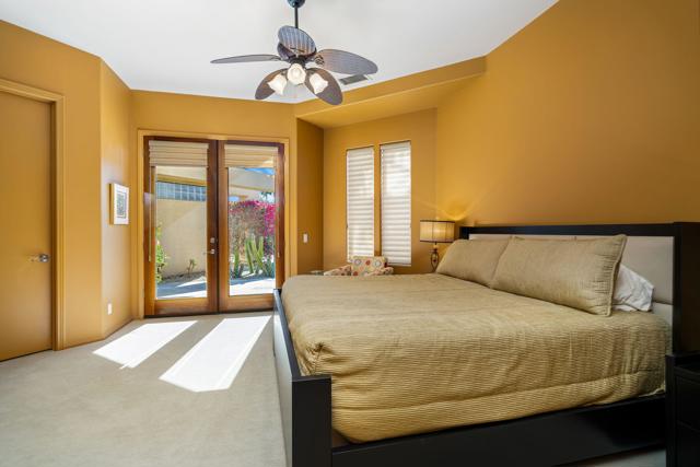 1 Birkdale Circle, Rancho Mirage CA: https://media.crmls.org/mediaz/9bc0cfdf-fe37-4be7-9fda-7f40a98a9da3.jpg