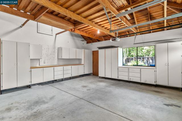 109 Bria Ct, Walnut Creek CA: https://media.crmls.org/mediaz/9bc0ff95-d46e-4464-97a5-e2d8cd7e76b2.jpg