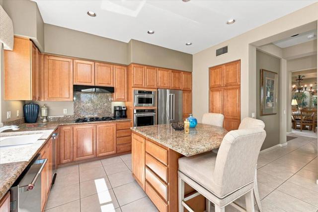 370 Gold Canyon Drive, Palm Desert, CA 92211