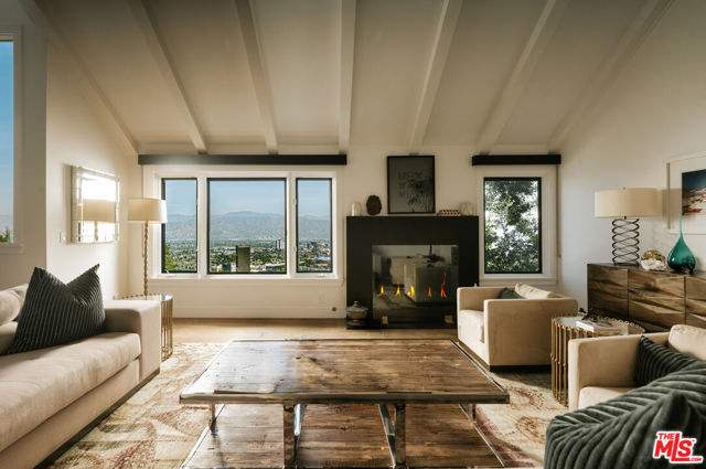 Image 16 of 20 For 7825 Torreyson Drive