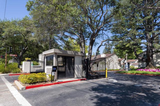 19113 Vineyard Lane, Saratoga CA: https://media.crmls.org/mediaz/9bc32fa2-5f21-4b8b-afed-92a70eb20fb4.jpg