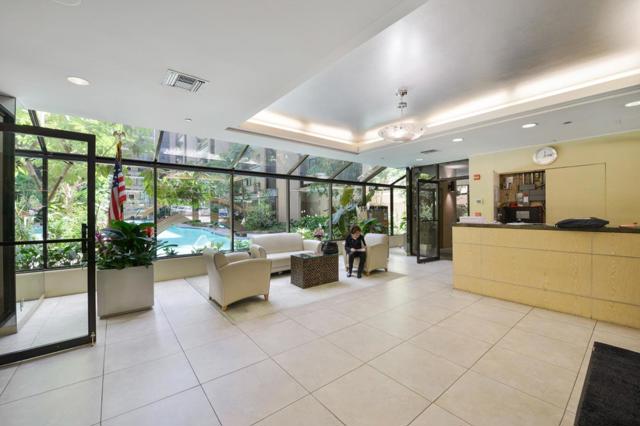 555 Laurel Avenue, San Mateo CA: https://media.crmls.org/mediaz/9bc33ad6-a986-43d8-acdf-cfc0ac39e979.jpg