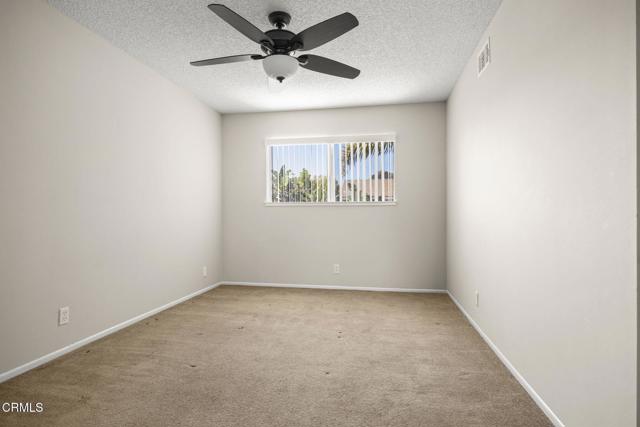 71 Mount Whitney Court, Ventura CA: https://media.crmls.org/mediaz/9bc40361-7c9c-470d-85db-4d2e1f8f867f.jpg