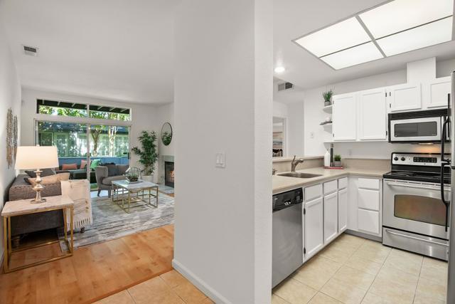 1648 Parkview Green Circle, San Jose CA: https://media.crmls.org/mediaz/9bc476ae-044d-444d-a55d-071986bc4540.jpg