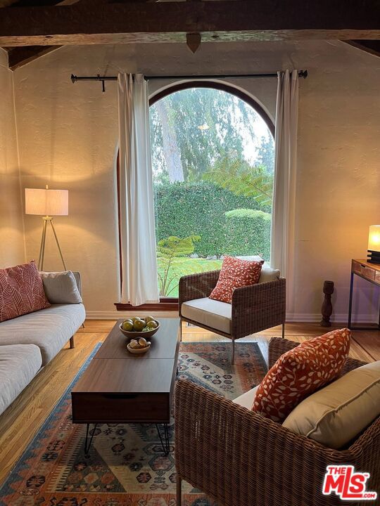 4125 Huron Avenue, Culver City CA: https://media.crmls.org/mediaz/9bc4ac41-8e5b-47ed-9879-e1e1ecb79a55.jpg