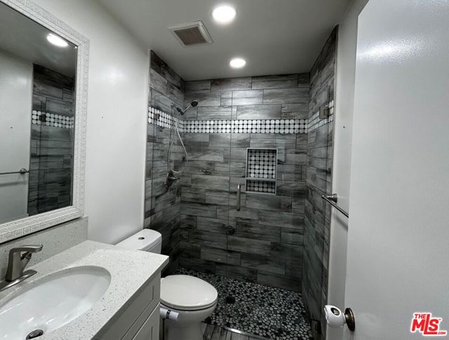 20805 E Calora Street, Covina CA: https://media.crmls.org/mediaz/9bc4bb55-e34c-4740-bbad-6faa895819c0.jpg