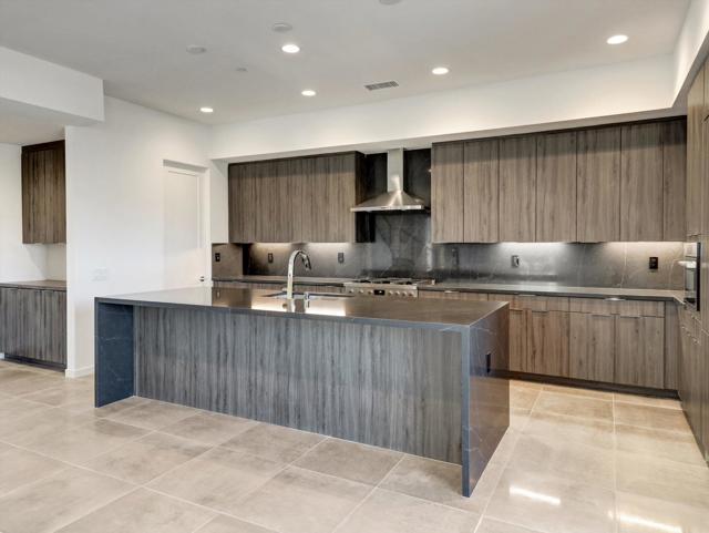 766 Obsidian Loop E E Loop, Palm Springs CA: https://media.crmls.org/mediaz/9bc533e7-bde7-4dcc-8d93-2e93cae1263f.jpg