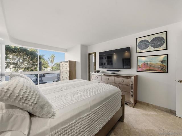 Image 31 of 69 For 1760 Avenida Del Mundo  #101 & #11