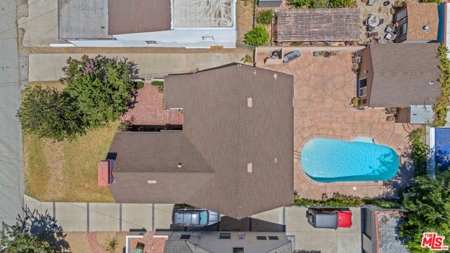 2310 Santa Anita Avenue, Altadena CA: https://media.crmls.org/mediaz/9bc58814-c36c-40ce-9ee4-68b46bcdfeb9.jpg