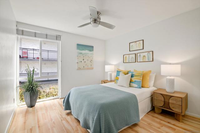 3920 Riviera Dr, Pacific Beach (San Diego) CA: https://media.crmls.org/mediaz/9bc5ff11-5aeb-42cf-84cb-90adc25b308d.jpg