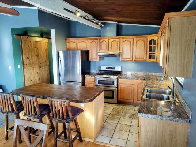 1714 Luxton Street, Seaside CA: https://media.crmls.org/mediaz/9bc695b4-7206-4516-8025-61feb244e148.jpg