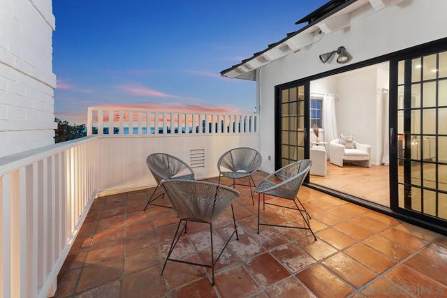 7505 Pepita Way, La Jolla CA: https://media.crmls.org/mediaz/9bc6b46f-b886-4cb2-ad44-da734dd5e2e6.jpg