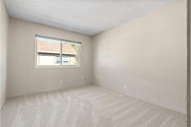 Image 19 of 27 For 2462 Bayshore Road 6