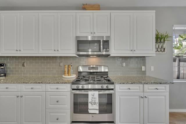 1132 Cherry Tree Lane, Vista CA: https://media.crmls.org/mediaz/9bc746d0-5199-4eb0-9d37-2a18e6bfa3f6.jpg