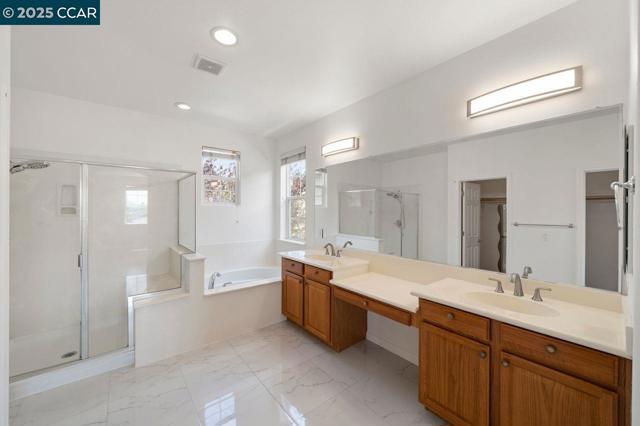 35970 Green Street, Union City CA: https://media.crmls.org/mediaz/9bc76f71-38ba-4170-83aa-4dc6d3fb7e22.jpg