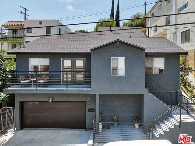 422 W Avenue 37, Los Angeles CA: https://media.crmls.org/mediaz/9bc7c2eb-e3f9-490a-a357-590bba2c7260.jpg