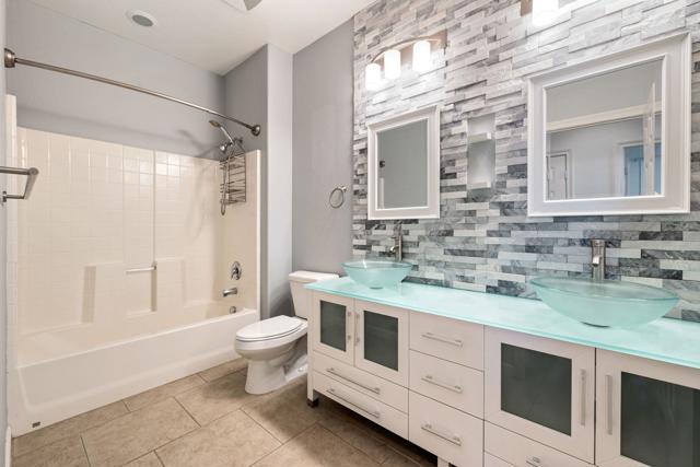 73775 Van Gogh Drive, Palm Desert CA: https://media.crmls.org/mediaz/9bc7e1d1-8bed-43a1-ad25-5bc2e84fe812.jpg