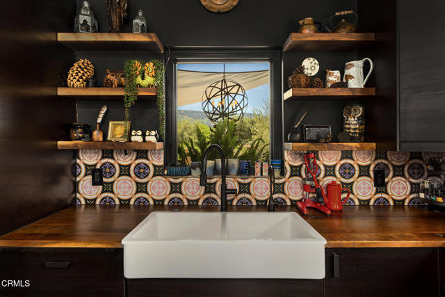 12293 Topa Lane, Santa Paula CA: https://media.crmls.org/mediaz/9bc8d460-ed17-42eb-b64e-490bb499ca49.jpg
