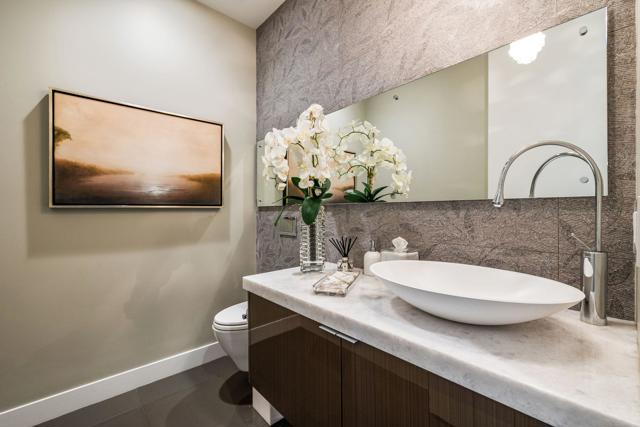 23 Emerald Court, Rancho Mirage CA: https://media.crmls.org/mediaz/9bc8e99a-2f57-4a07-a274-4317b880f90d.jpg