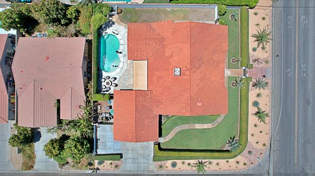 77655 Avenida Montezuma, La Quinta CA: https://media.crmls.org/mediaz/9bc91108-0fb2-491a-9b66-bd7b8ca99a23.jpg