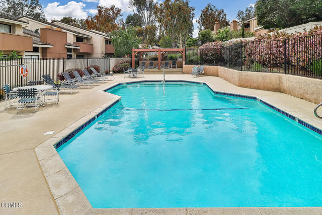 1993 Wheelwright Lane, Newbury Park CA: https://media.crmls.org/mediaz/9bca83b3-5591-42d8-ab29-e9b0460170e9.jpg