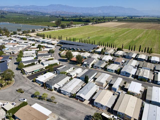 7 Wisteria Way, Ventura CA: https://media.crmls.org/mediaz/9bcabca5-c43e-4e88-a7ba-21fa967f9021.jpg