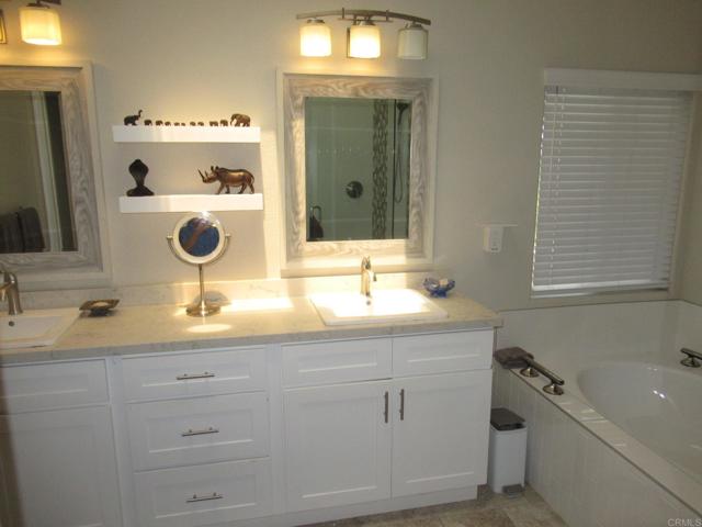 Detail Gallery Image 22 of 44 For 4631 Cyrus Way, Oceanside,  CA 92056 - 3 Beds | 3 Baths