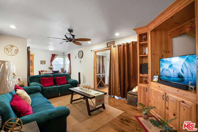 4141 Eileen Street photo 8