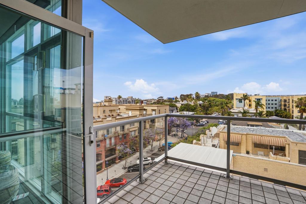 850 Beech St - photo 8