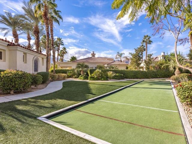 80872 Calle Azul, La Quinta CA: https://media.crmls.org/mediaz/9bce4033-ab69-4bb0-b2f3-59a5597f2869.jpg