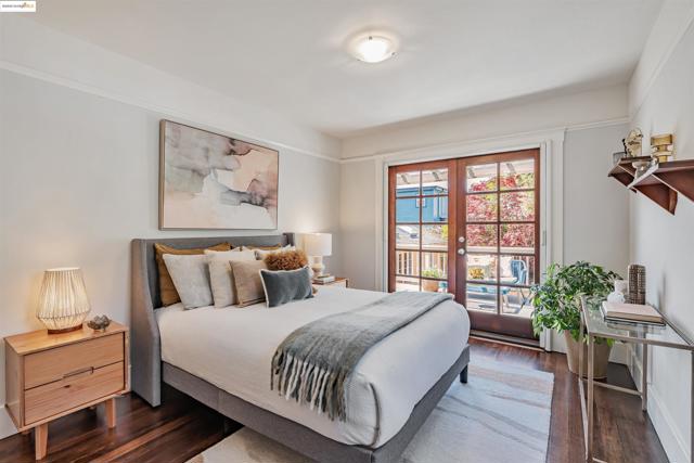 906 Carmel Ave, Albany CA: https://media.crmls.org/mediaz/9bce4dbd-db2a-4cff-9dc6-983dcf667974.jpg