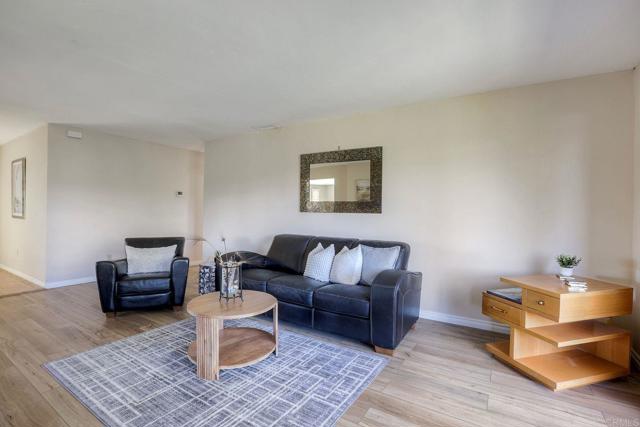 Detail Gallery Image 10 of 60 For 28242 Glenmeade Way, Escondido,  CA 92026 - 4 Beds | 3/1 Baths