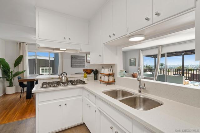 3640 Princeton Ave, San Diego CA: https://media.crmls.org/mediaz/9bd00c77-95ca-4cb1-8b19-f3a6dded990f.jpg