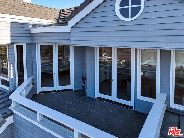 7800 Veragua Drive, Playa del Rey CA: https://media.crmls.org/mediaz/9bd04edb-bcf8-4bd0-a31a-d810f981331c.jpg