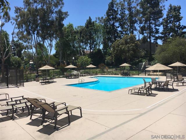 4186 Camino Islay, San Diego CA: https://media.crmls.org/mediaz/9bd098b7-de4b-41ee-be3f-7f1dfac8c479.jpg