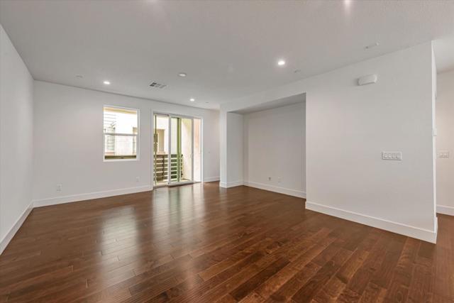 2110 Ivory Terrace, San Ramon CA: https://media.crmls.org/mediaz/9bd14d50-58a4-4af7-94c8-9bb0343ce968.jpg