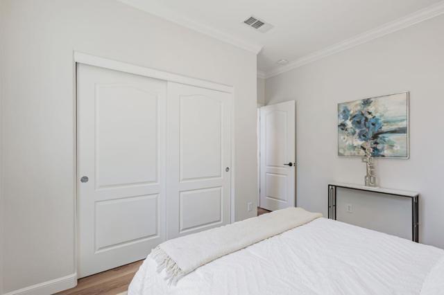 841 E River Parkway, Santa Clara CA: https://media.crmls.org/mediaz/9bd1a68d-dbd2-4ed6-8280-8e9a0199e202.jpg