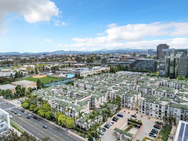 9253 Regents, La Jolla CA: https://media.crmls.org/mediaz/9bd21a3f-3c3d-4b30-afa4-b615e104c6c0.jpg